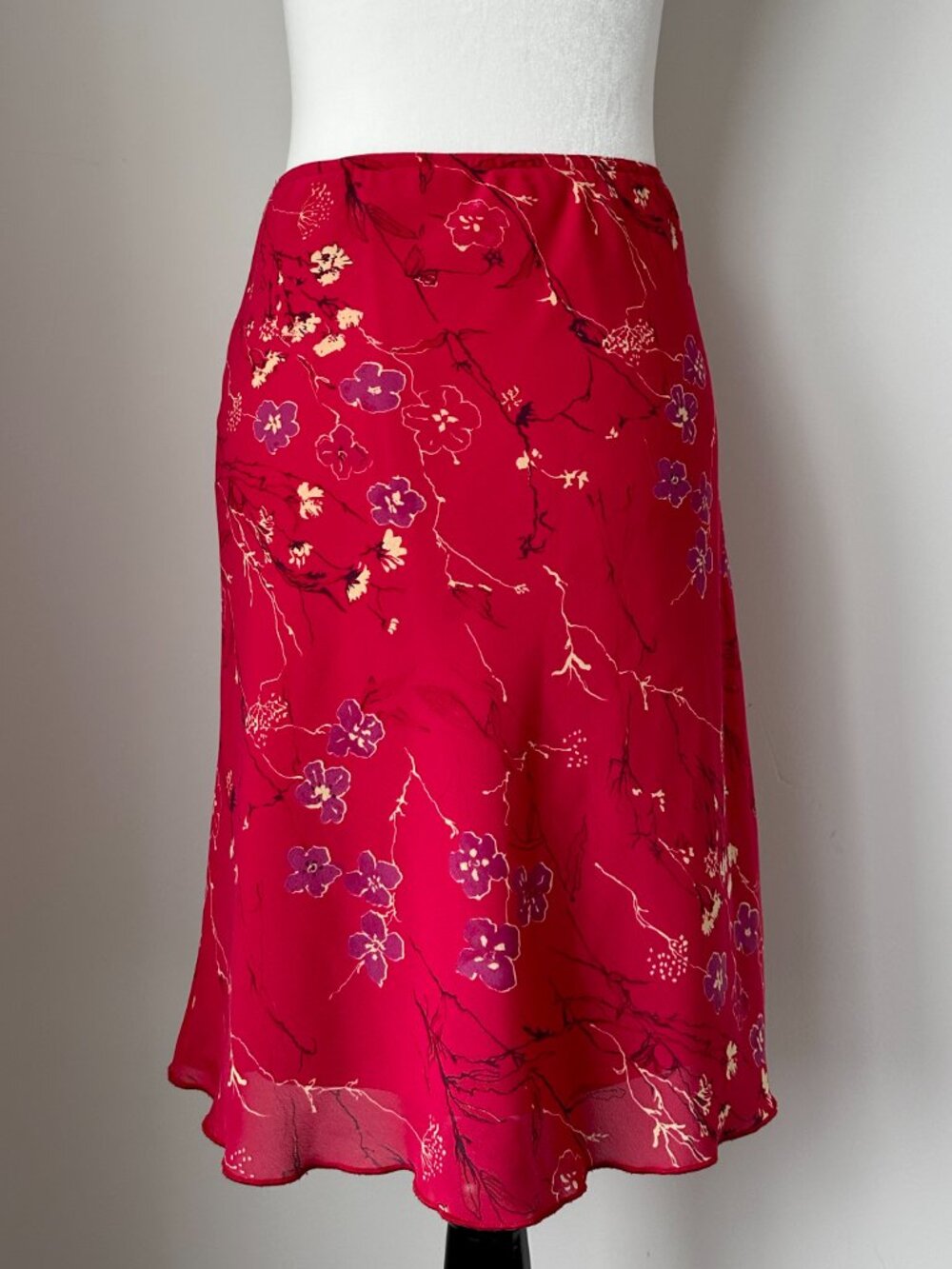 π Vintage Red Floral Slip Skirt Bias Cut Oriental Inspired Midi Y2K Small - Picture 4 of 5